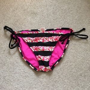 NOT FOR SALE Floral Bikini Bottoms (Xhilaration)